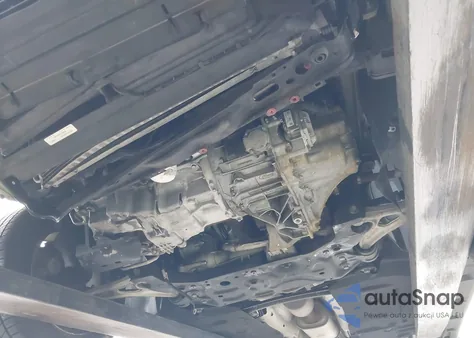 2015 Ford Focus Se z USA, uszkodzony, nr VIN 1FADP3F21FL335143